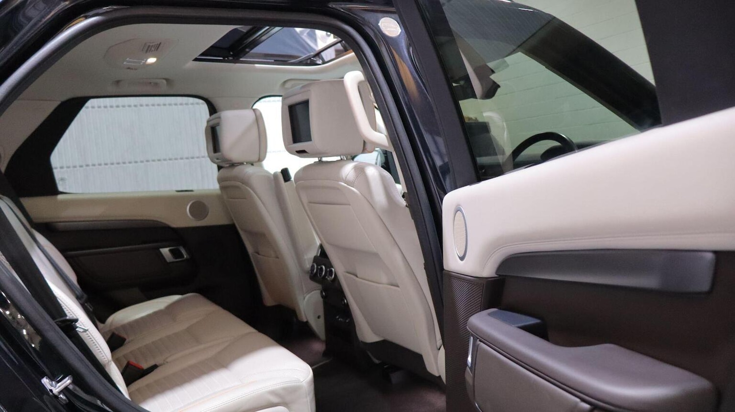 Used Land Rover Discovery 2018 for sale - 77968673: Photo 49