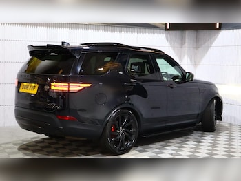 Used Land Rover Discovery 2018 for sale - 77968673: Photo