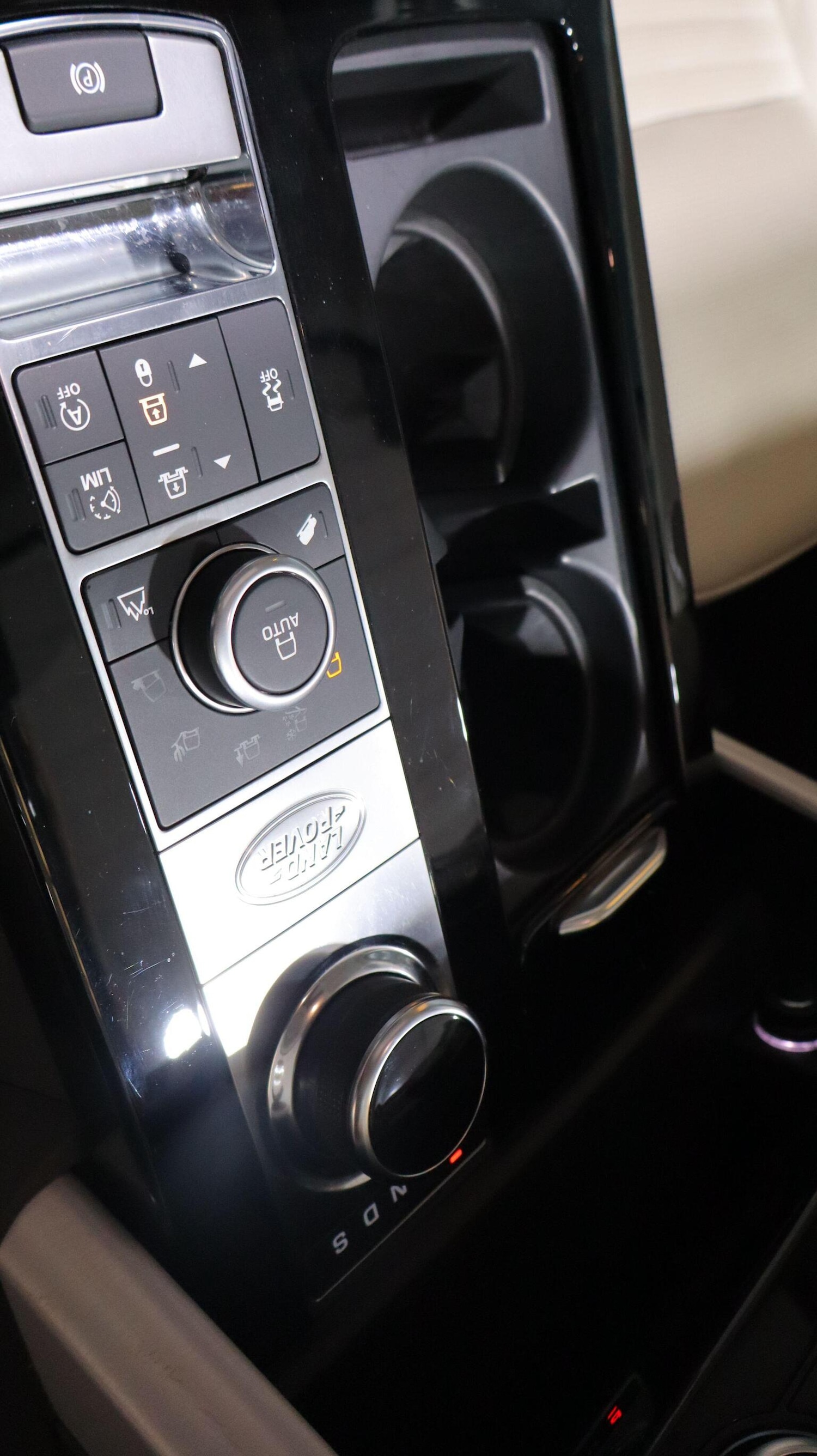 Used Land Rover Discovery 2018 for sale - 77968673: Photo 55