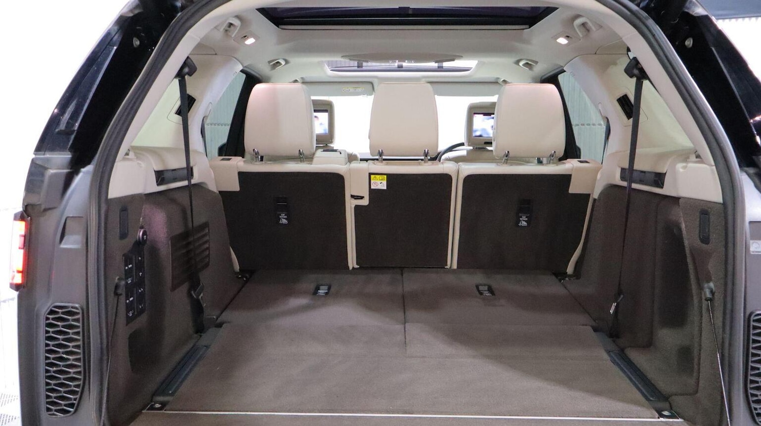 Used Land Rover Discovery 2018 for sale - 77968673: Photo 79