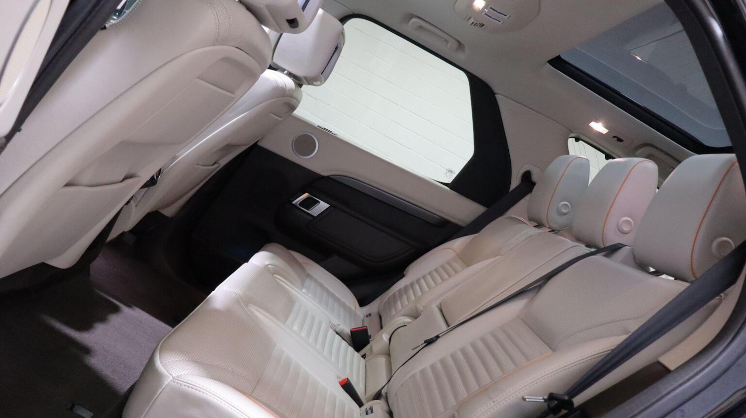 Used Land Rover Discovery 2018 for sale - 77968673: Photo 85