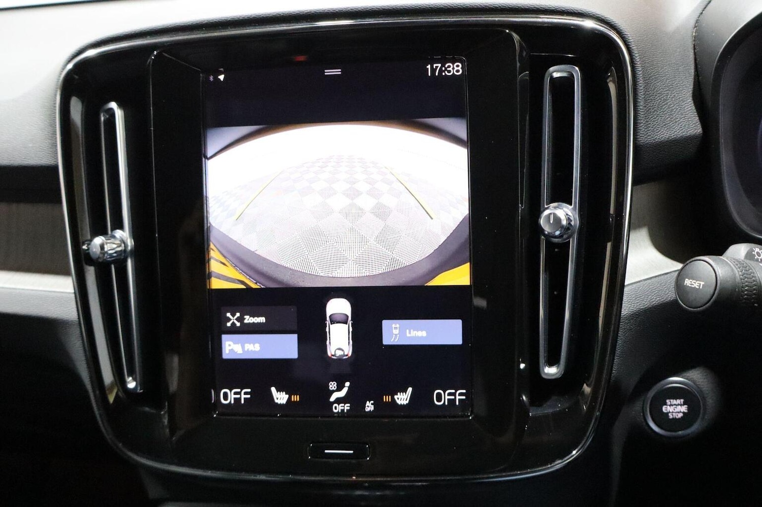 Used Volvo XC40 2021 for sale - 76262984: Photo 21