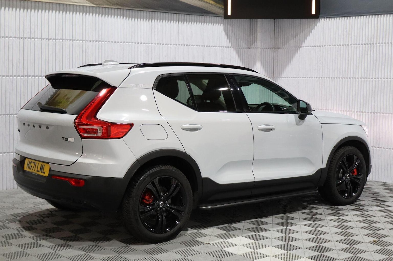Used Volvo XC40 2021 for sale - 76262984: Photo 35