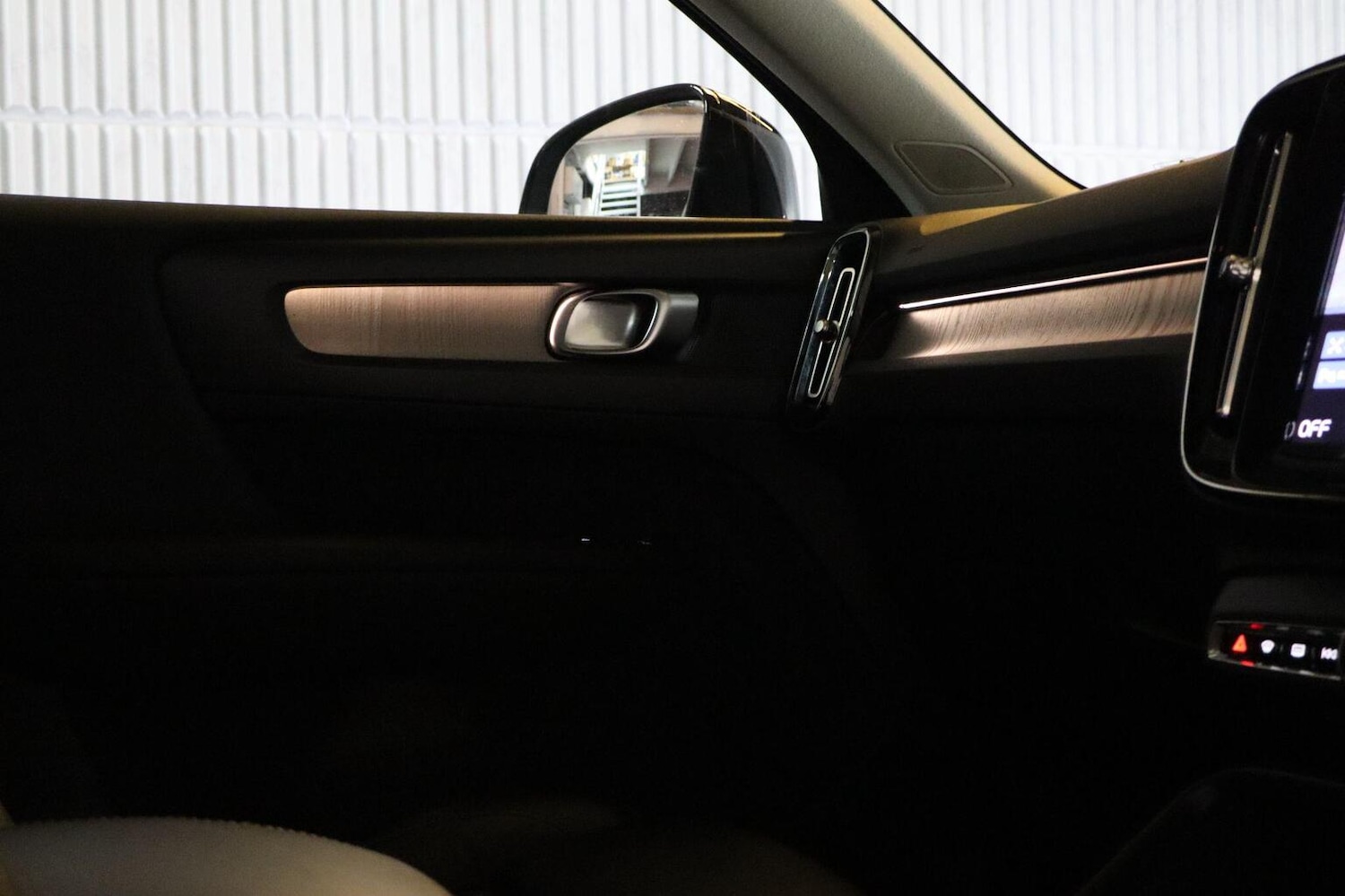 Used Volvo XC40 2021 for sale - 76262984: Photo 8