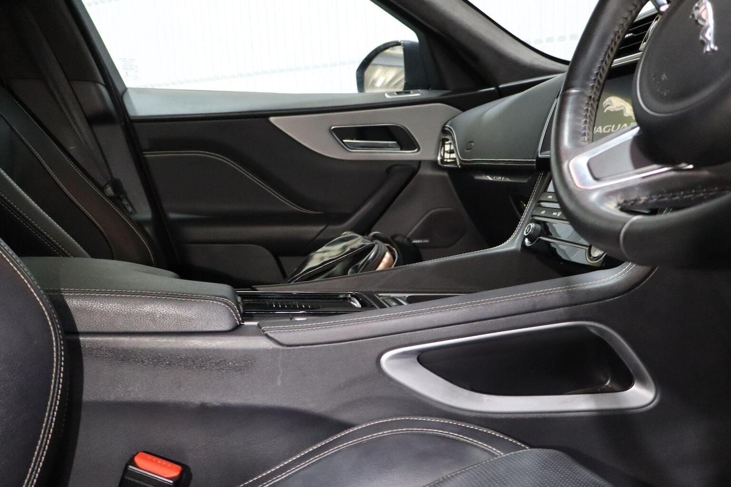 Used Jaguar F-Pace 2020 for sale - 77881005: Photo 31