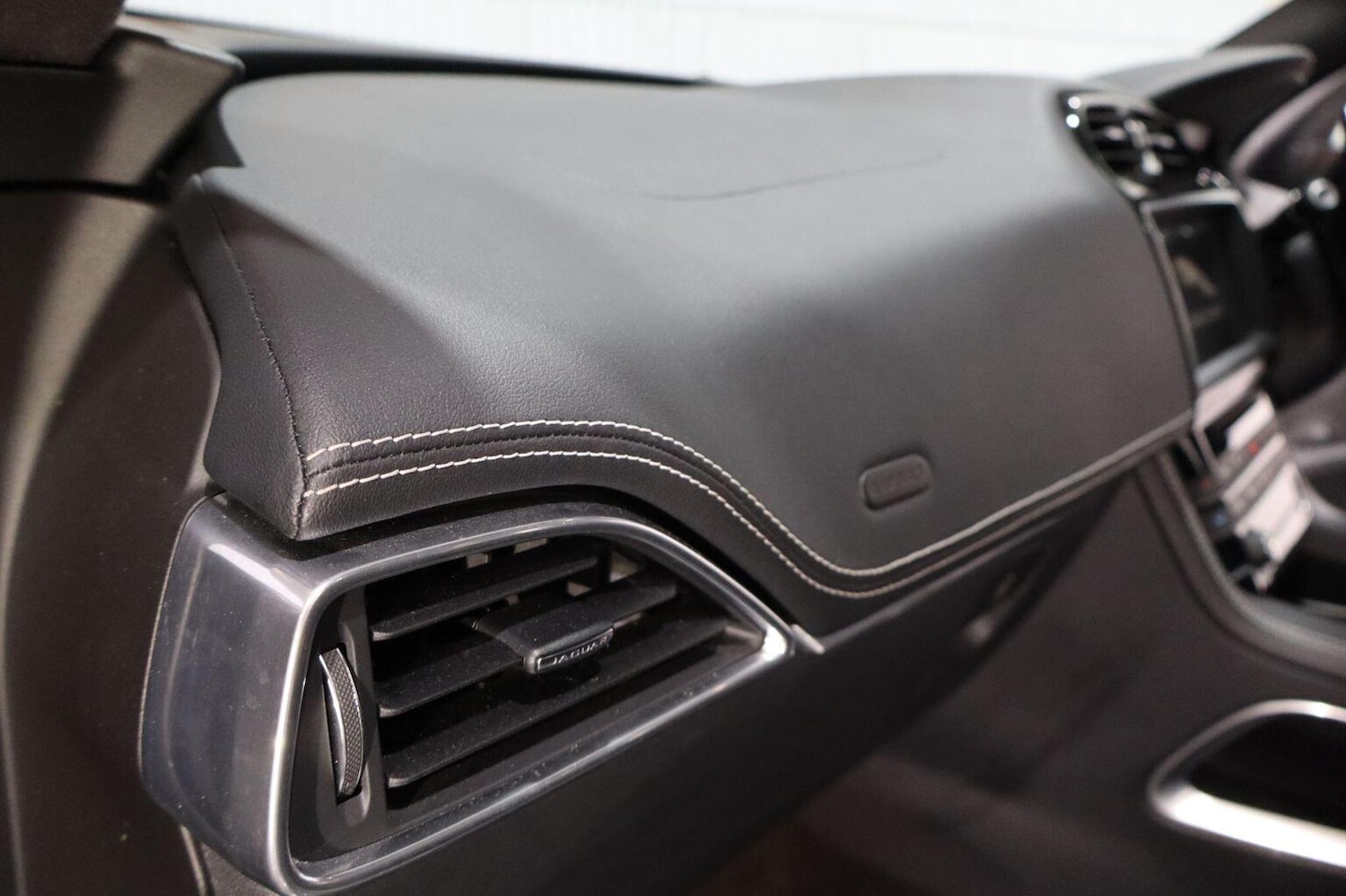 Used Jaguar F-Pace 2020 for sale - 77881005: Photo 35