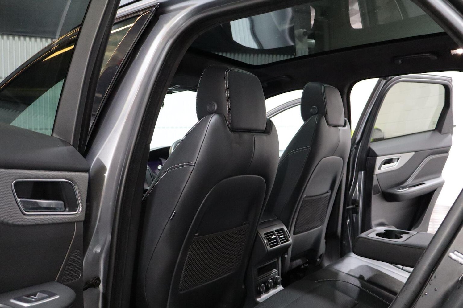 Used Jaguar F-Pace 2020 for sale - 77622469: Photo 12