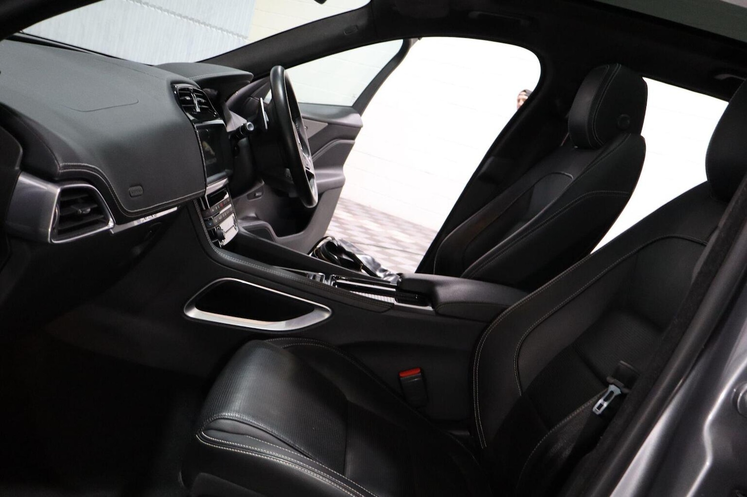 Used Jaguar F-Pace 2020 for sale - 77622469: Photo 45