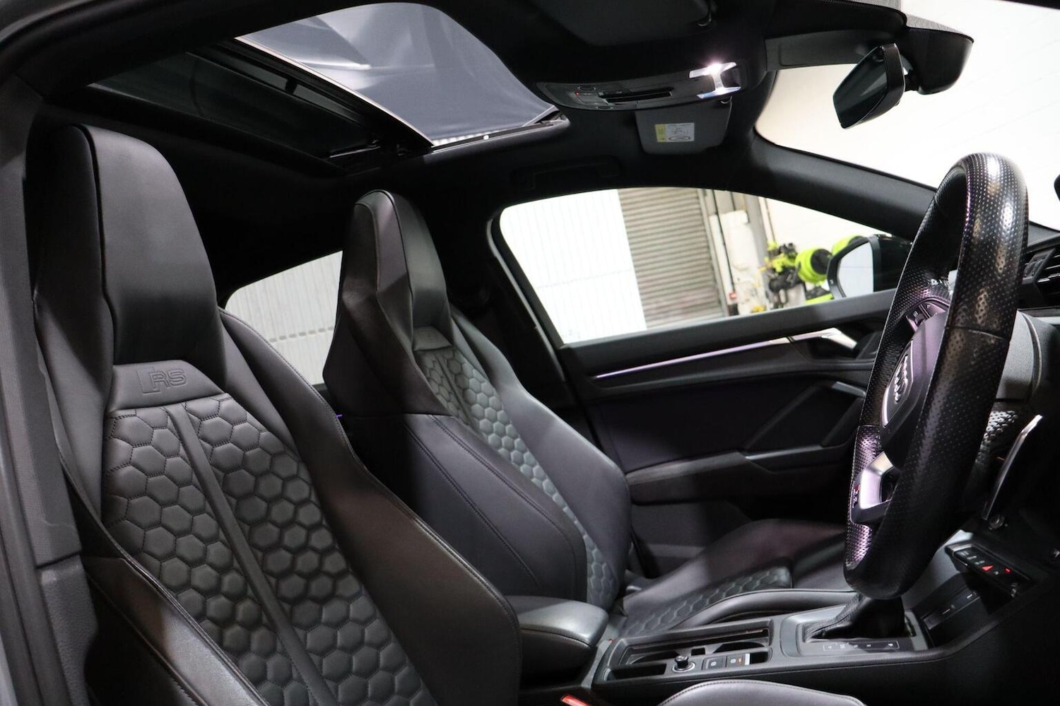 Used Audi RS Q3 2021 for sale - 76313996: Photo 45