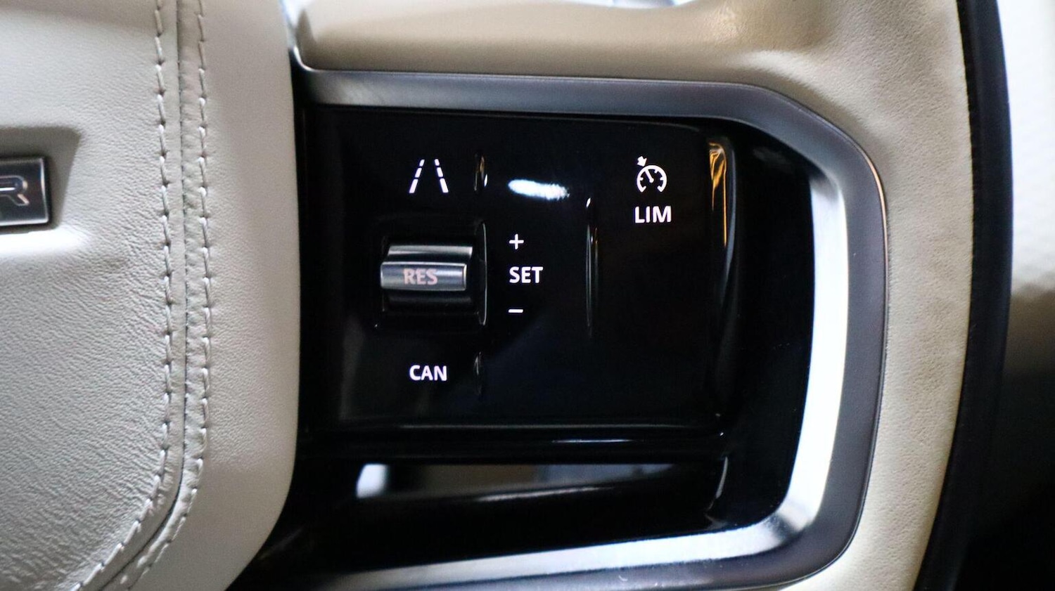 Used Land Rover Range Rover Velar 2021 for sale - 78135019: Photo 11