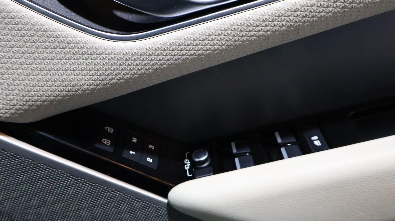 Used Land Rover Range Rover Velar 2021 for sale - 78135019: Photo 26