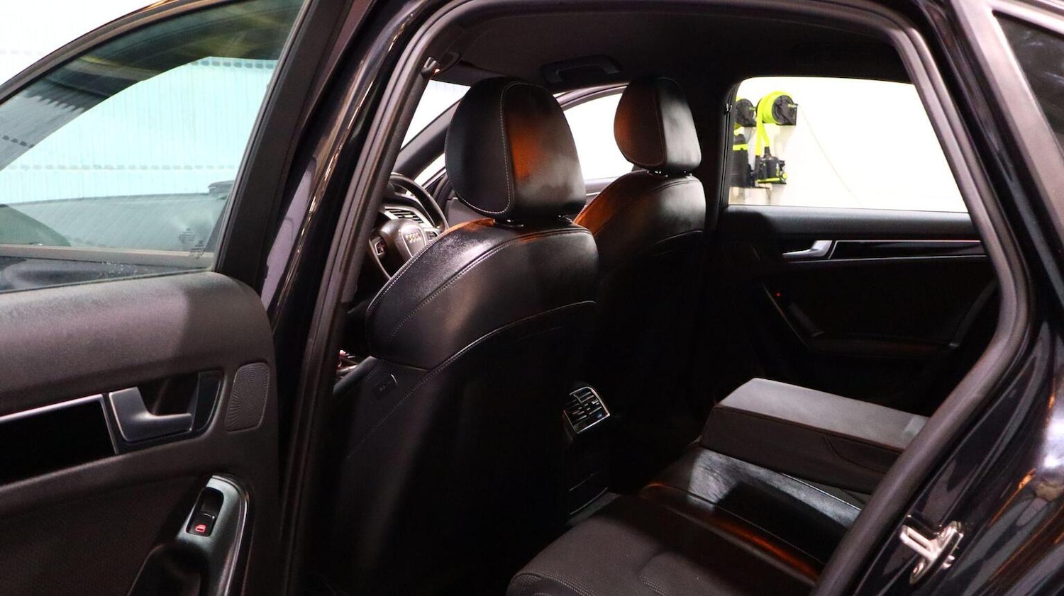 Used Audi A4 2012 for sale - 77478095: Photo 60