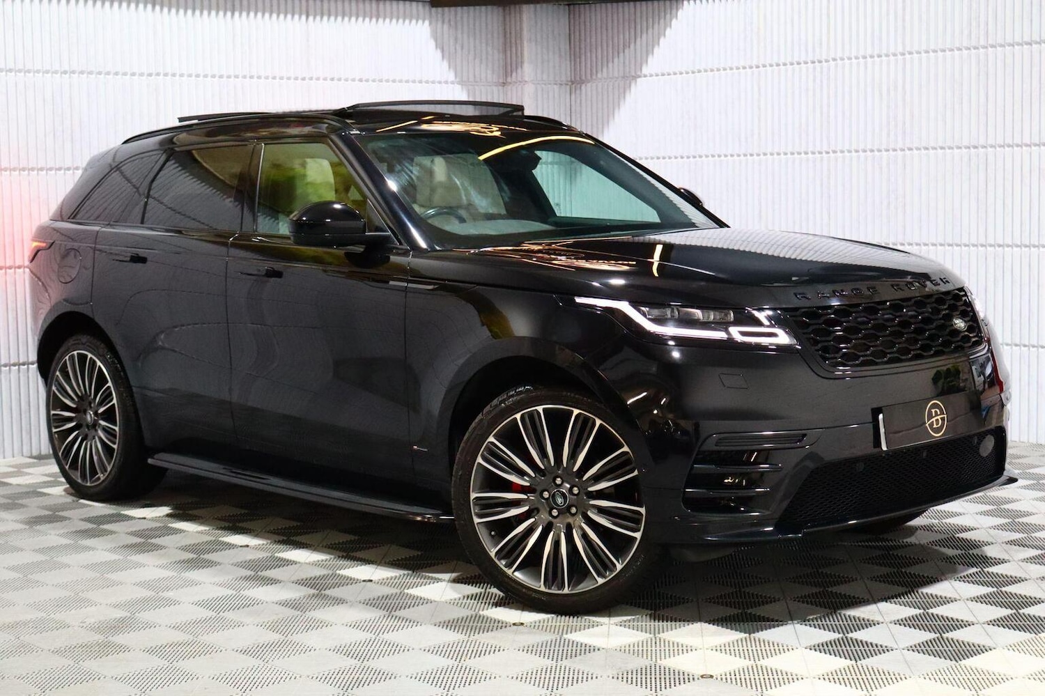 Used Land Rover Range Rover Velar 2019 for sale - 76666085: Photo 1