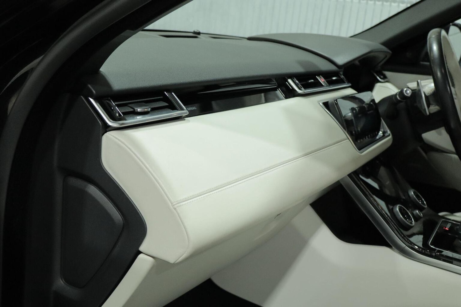 Used Land Rover Range Rover Velar 2019 for sale - 76666085: Photo 29