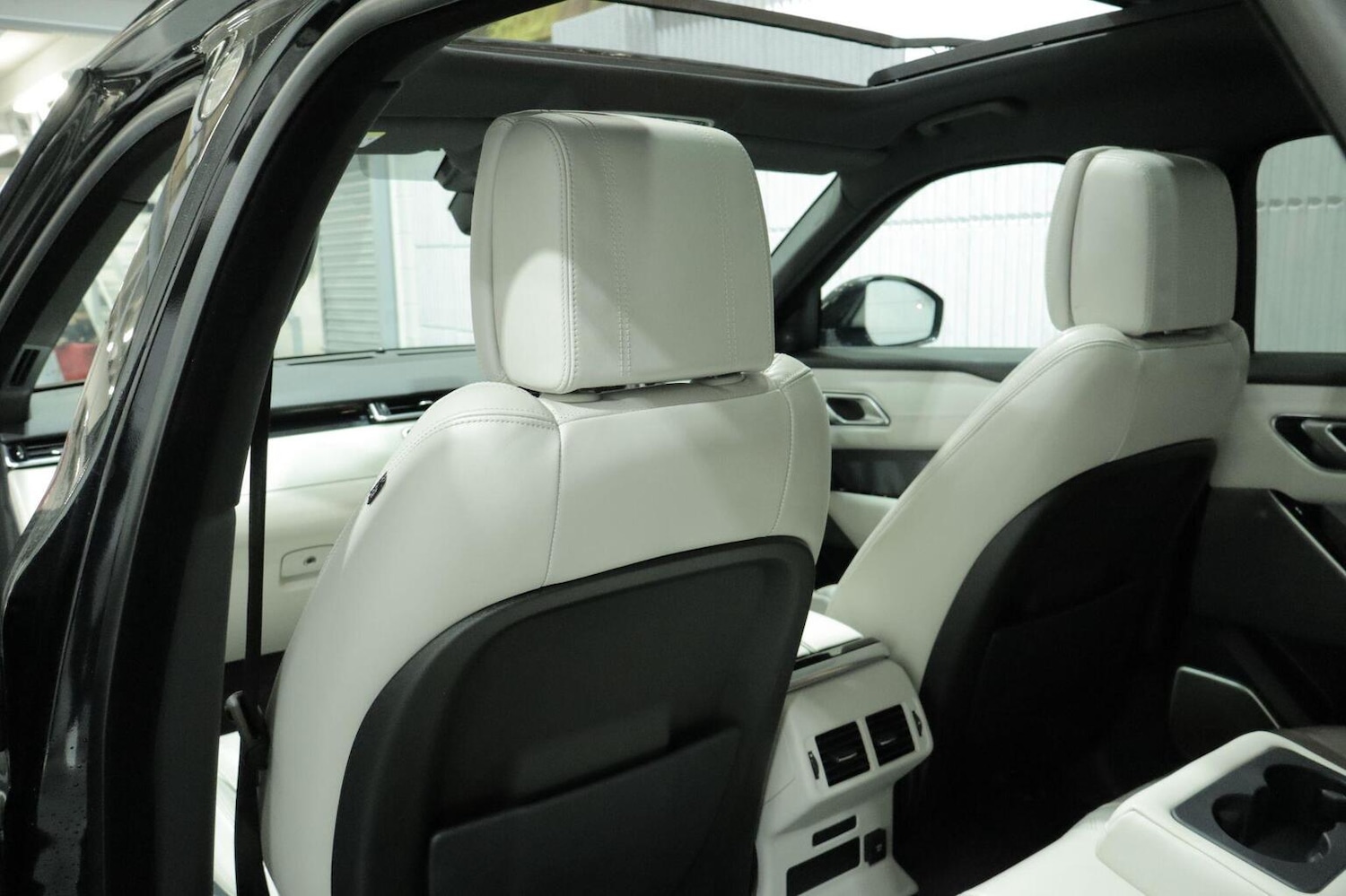 Used Land Rover Range Rover Velar 2019 for sale - 76666085: Photo 34