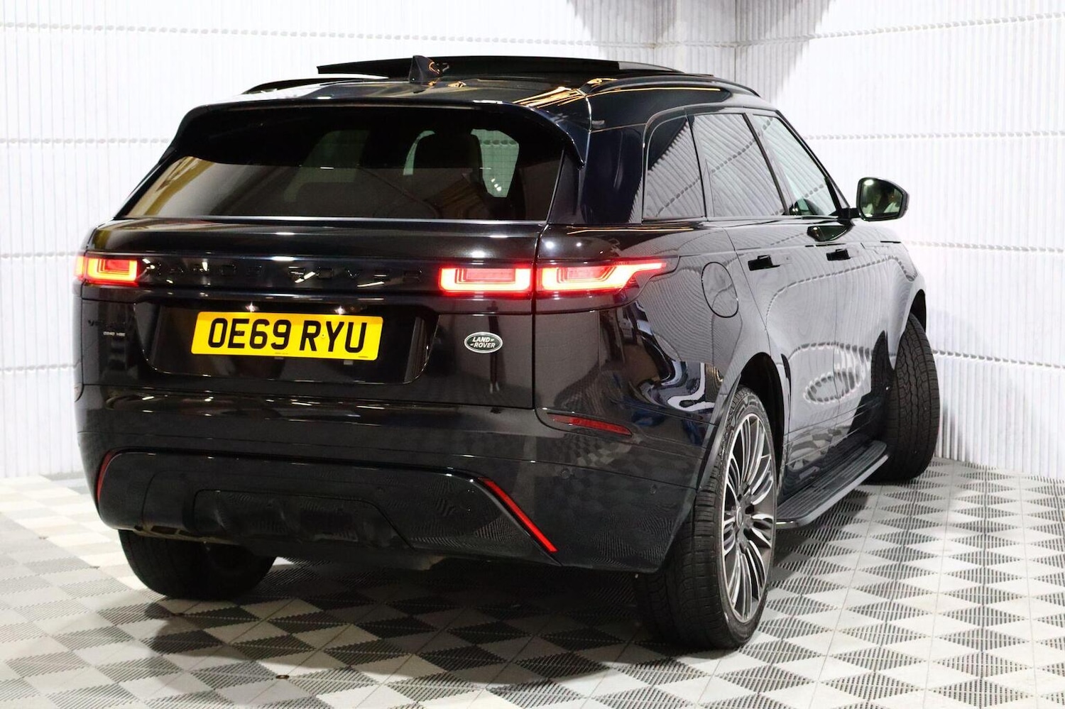 Used Land Rover Range Rover Velar 2019 for sale - 76666085: Photo 37