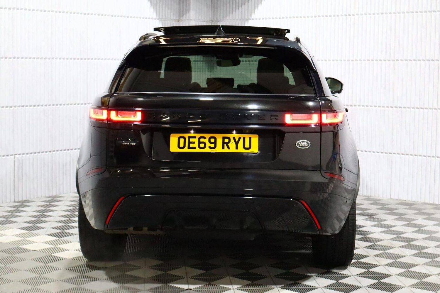 Used Land Rover Range Rover Velar 2019 for sale - 76666085: Photo 61