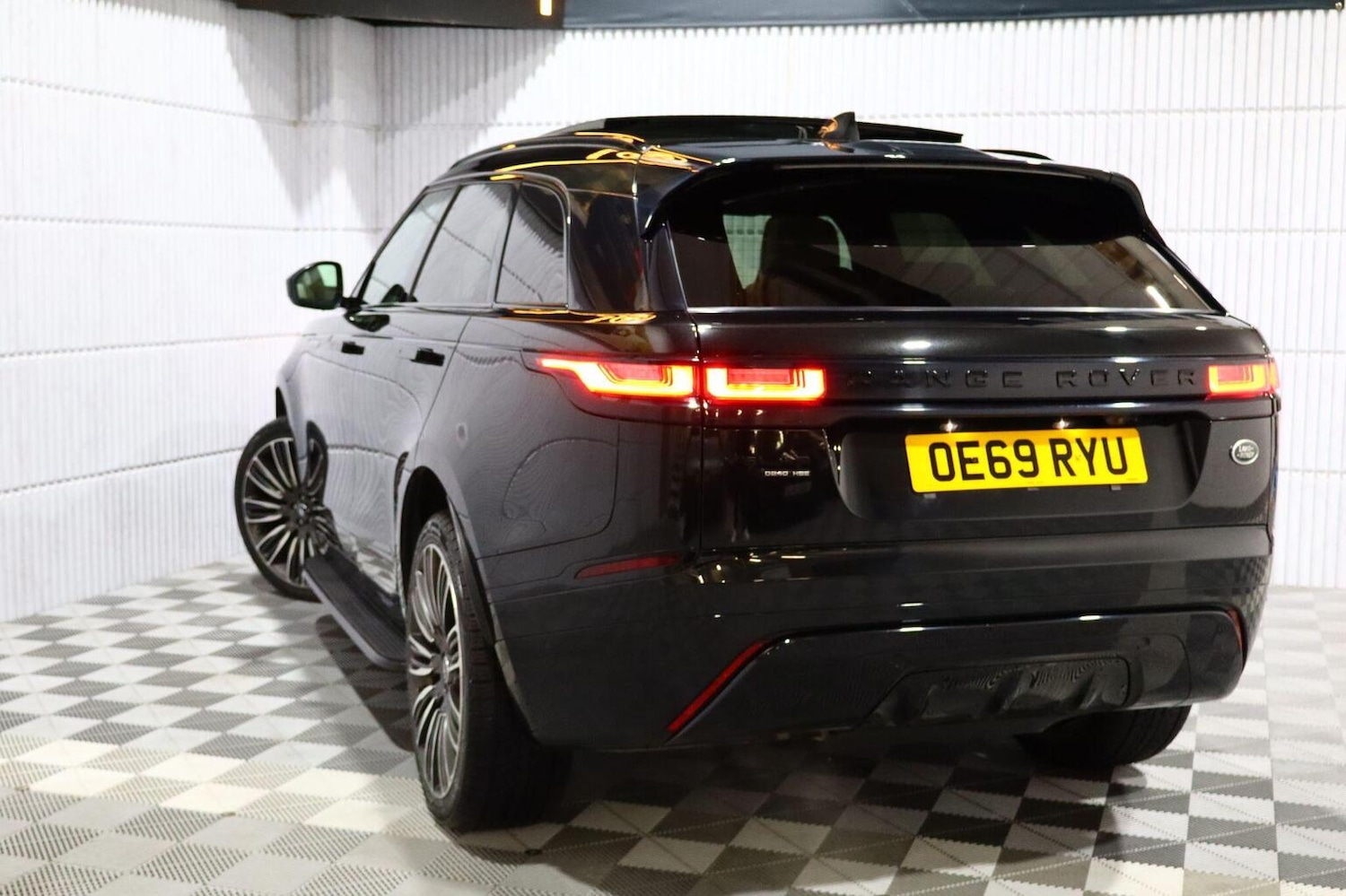 Used Land Rover Range Rover Velar 2019 for sale - 76666085: Photo 62