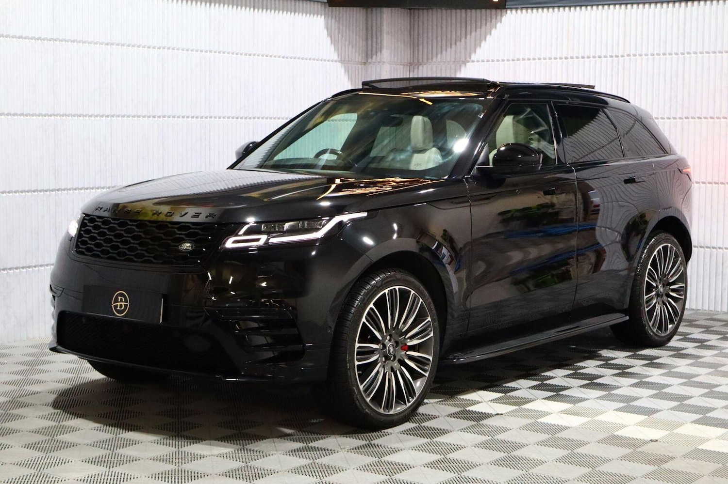 Used Land Rover Range Rover Velar 2019 for sale - 76666085: Photo 66