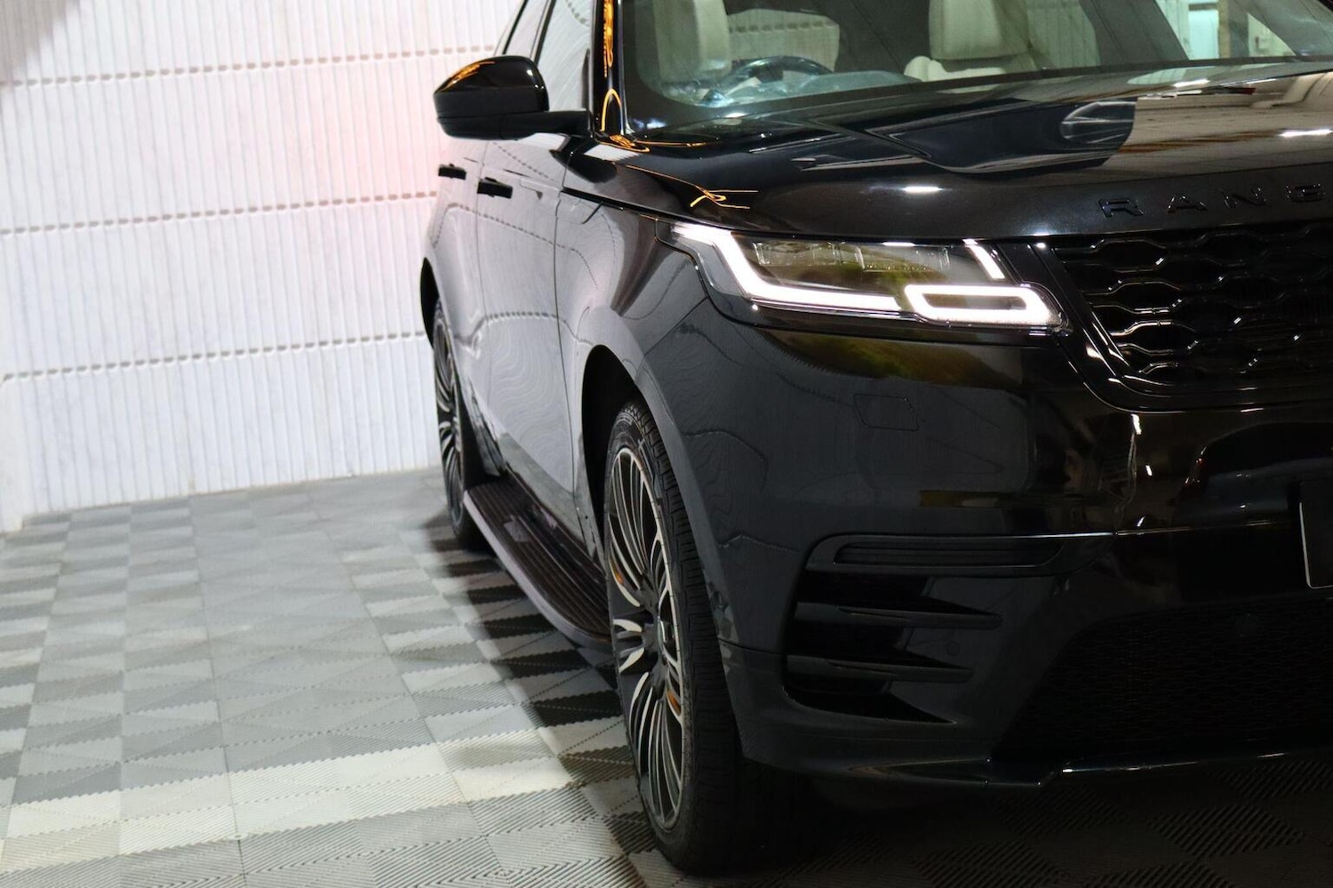 Used Land Rover Range Rover Velar 2019 for sale - 76666085: Photo 74