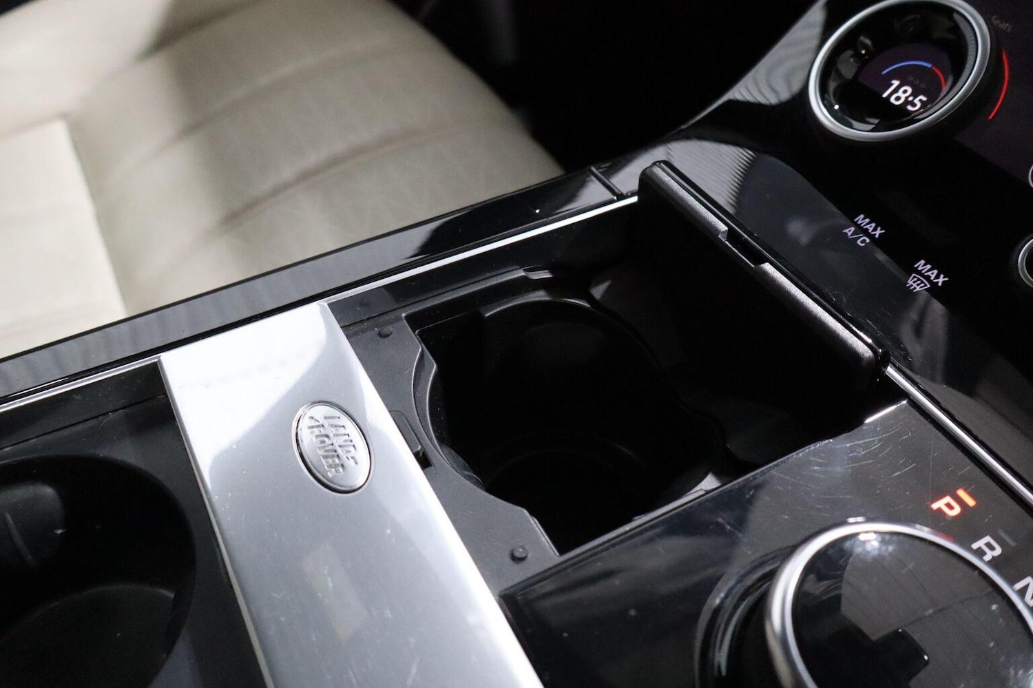 Used Land Rover Range Rover Velar 2019 for sale - 76666085: Photo 92