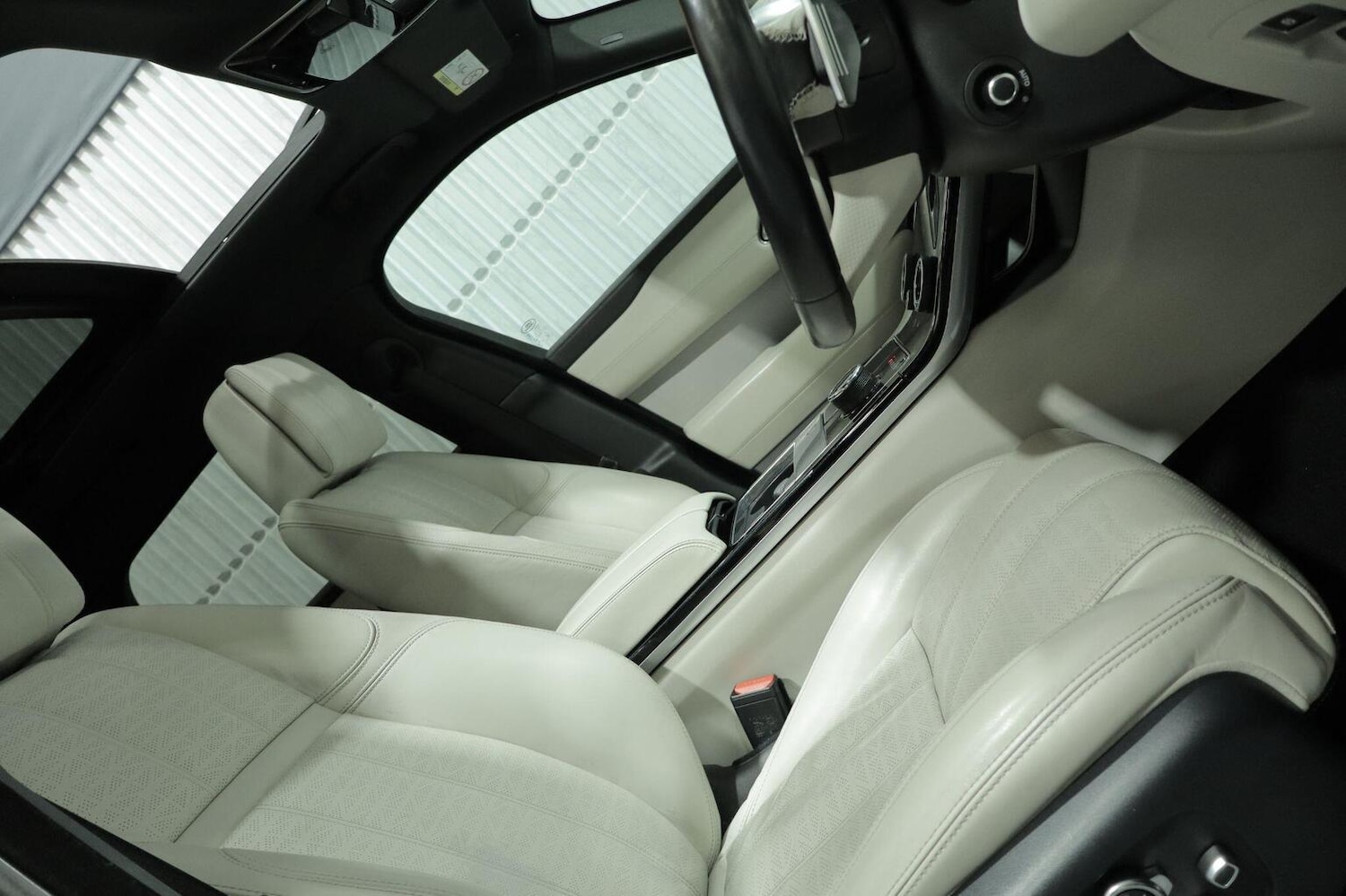 Used Land Rover Range Rover Velar 2019 for sale - 76666085: Photo 94