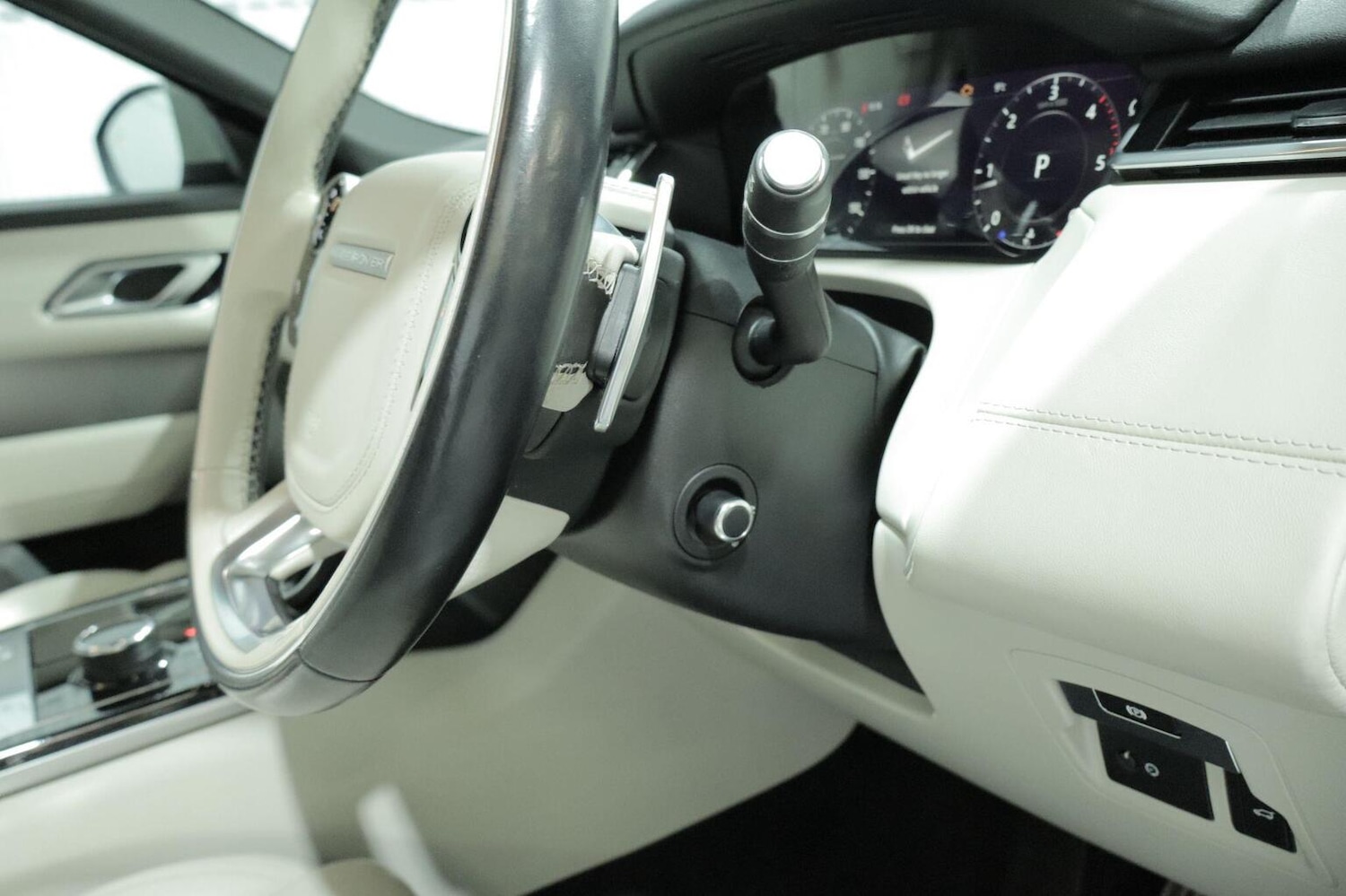 Used Land Rover Range Rover Velar 2019 for sale - 76666085: Photo 95