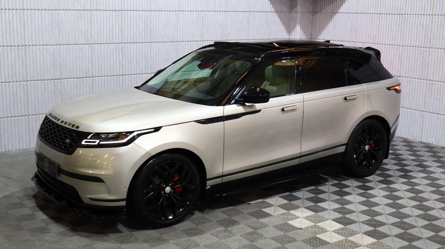Used Land Rover Range Rover Velar 2019 for sale - 78112172: Photo 16