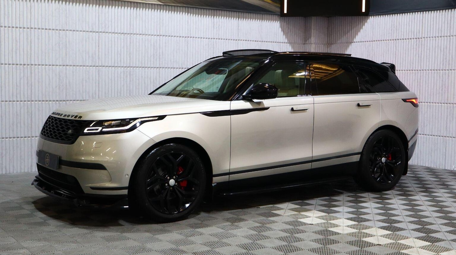 Used Land Rover Range Rover Velar 2019 for sale - 78112172: Photo 36