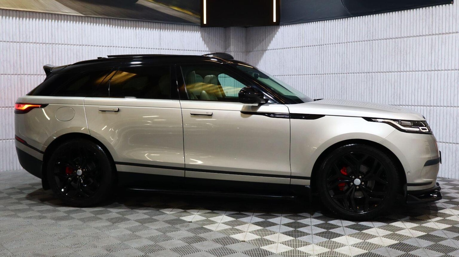 Used Land Rover Range Rover Velar 2019 for sale - 78112172: Photo 43