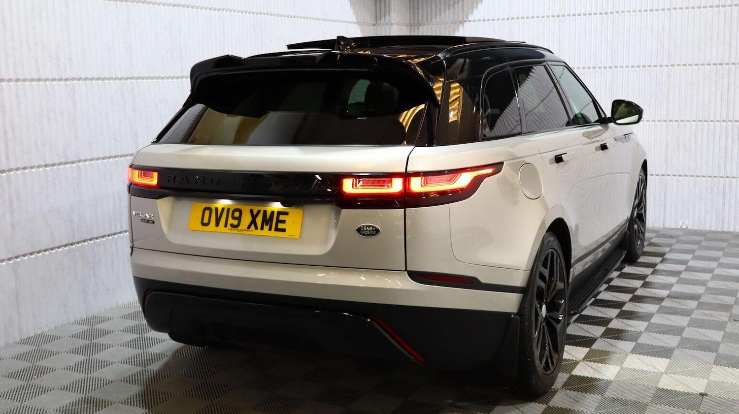 Used Land Rover Range Rover Velar 2019 for sale - 78112172: Photo 51