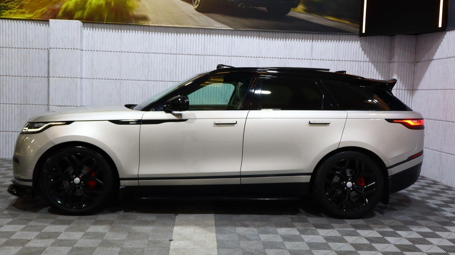 Used Land Rover Range Rover Velar 2019 for sale - 78112172: Photo 6