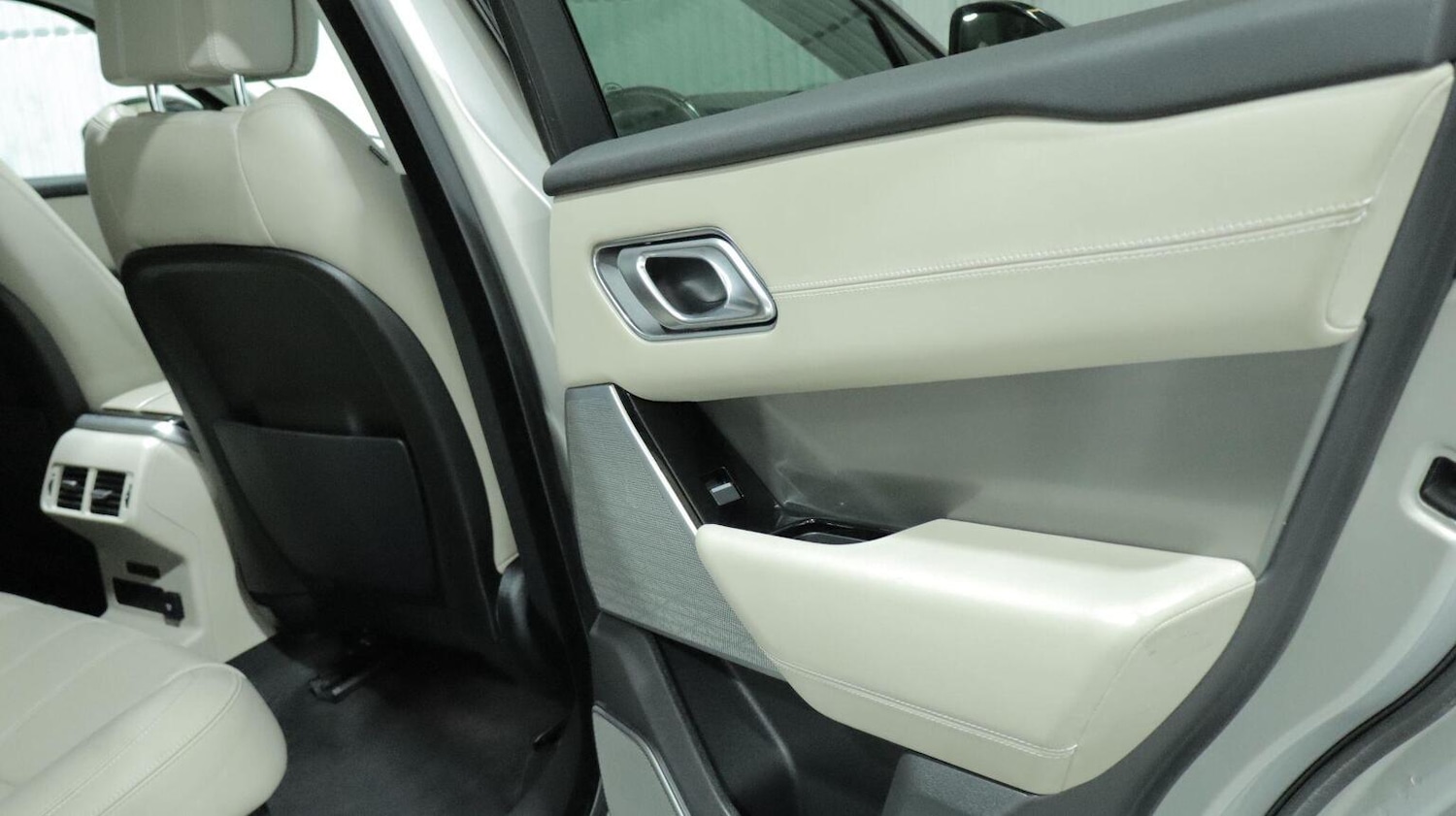 Used Land Rover Range Rover Velar 2019 for sale - 78112172: Photo 65