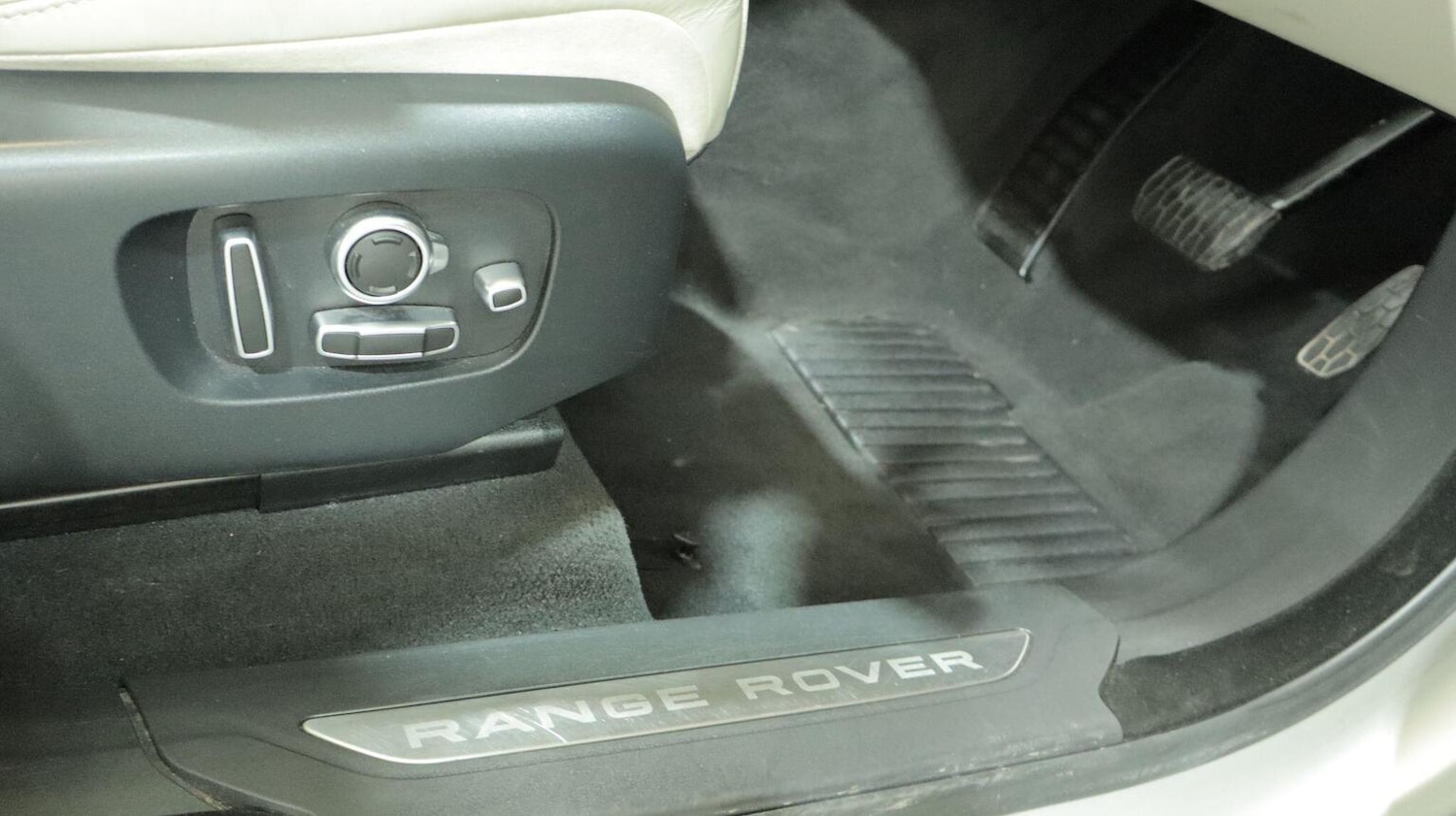 Used Land Rover Range Rover Velar 2019 for sale - 78112172: Photo 67