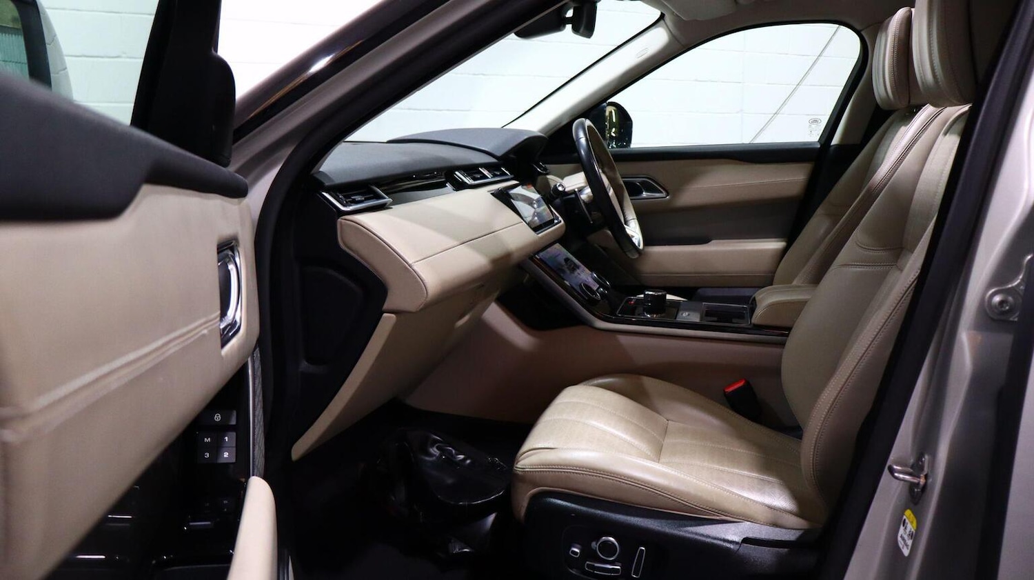 Used Land Rover Range Rover Velar 2019 for sale - 78112172: Photo 77