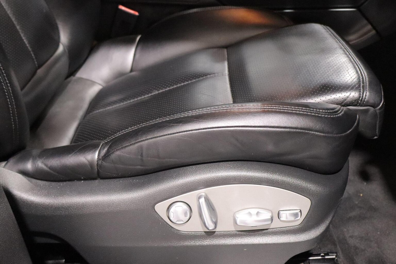 Used Porsche Macan 2014 for sale - 76510893: Photo 46