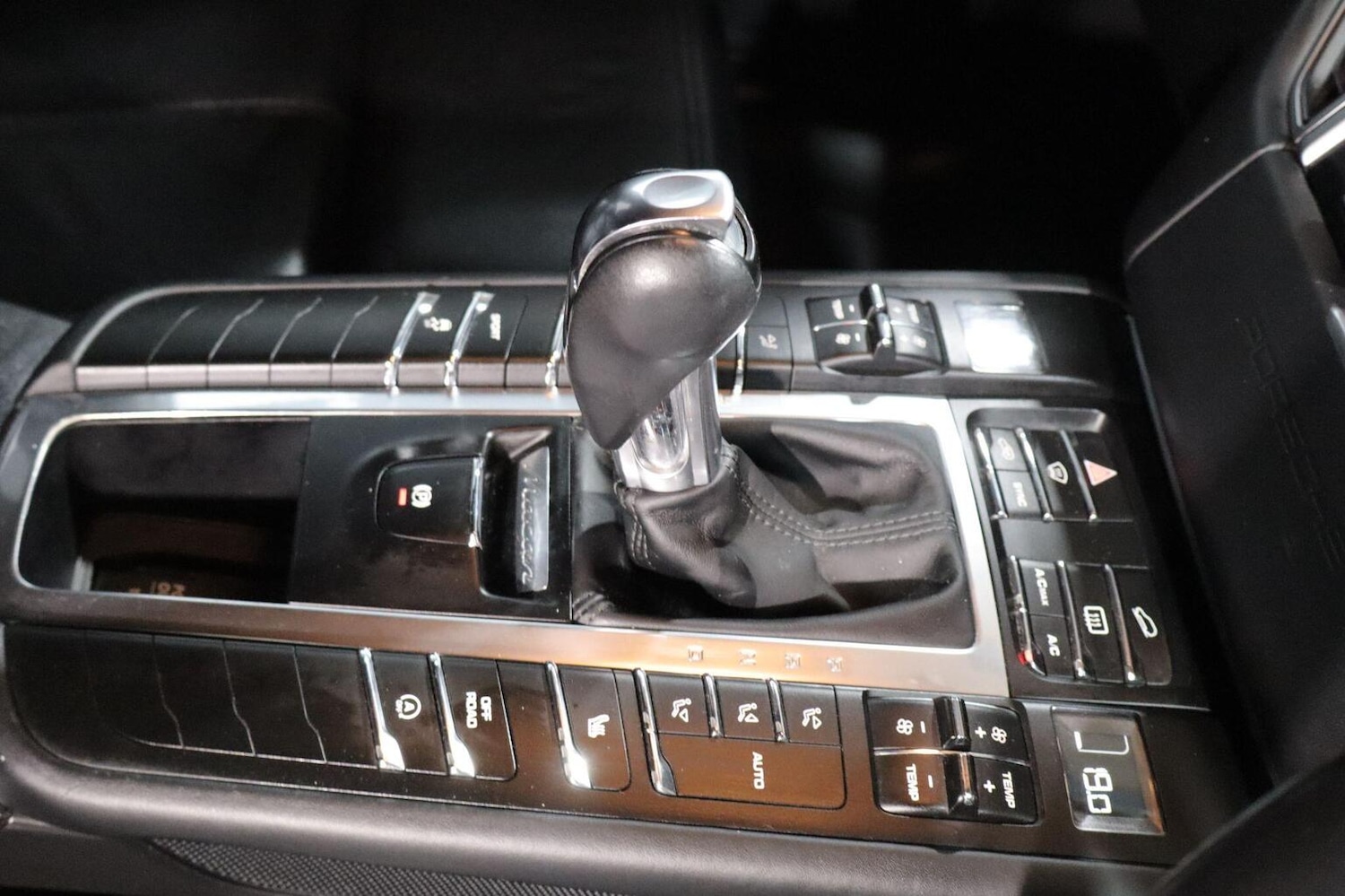 Used Porsche Macan 2014 for sale - 76510893: Photo 56