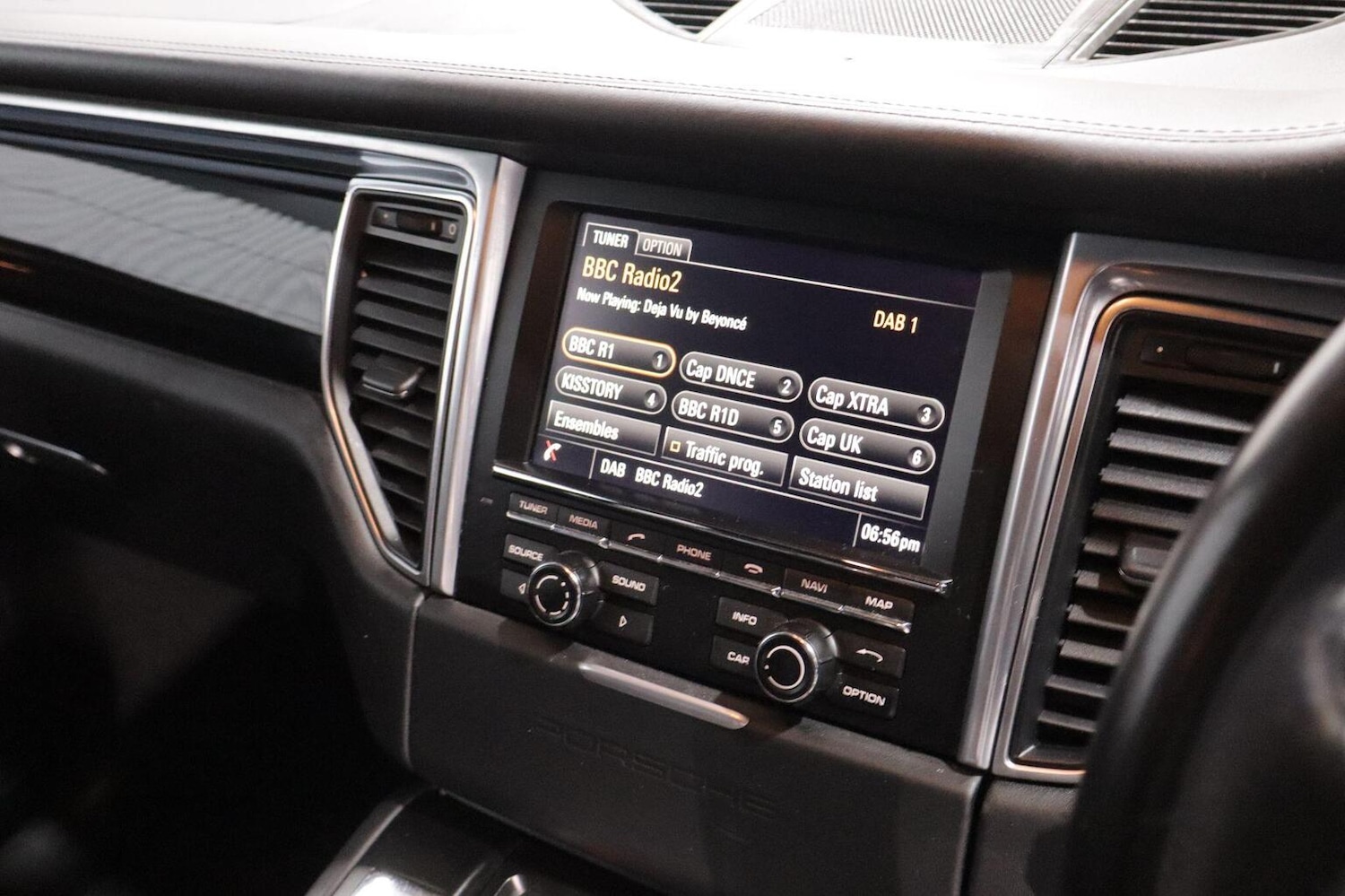 Used Porsche Macan 2014 for sale - 76510893: Photo 57