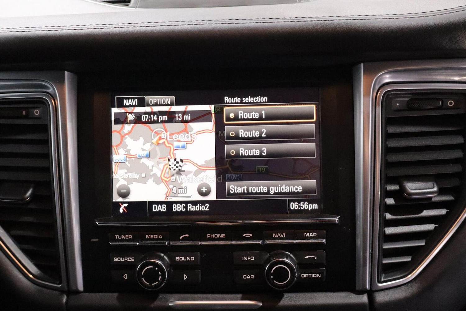 Used Porsche Macan 2014 for sale - 76510893: Photo 58