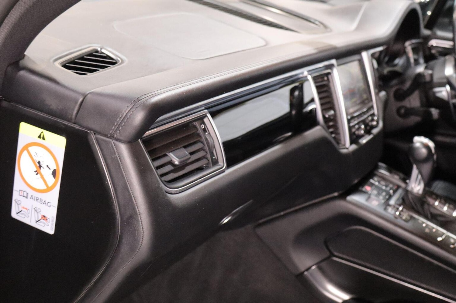 Used Porsche Macan 2014 for sale - 76510893: Photo 75