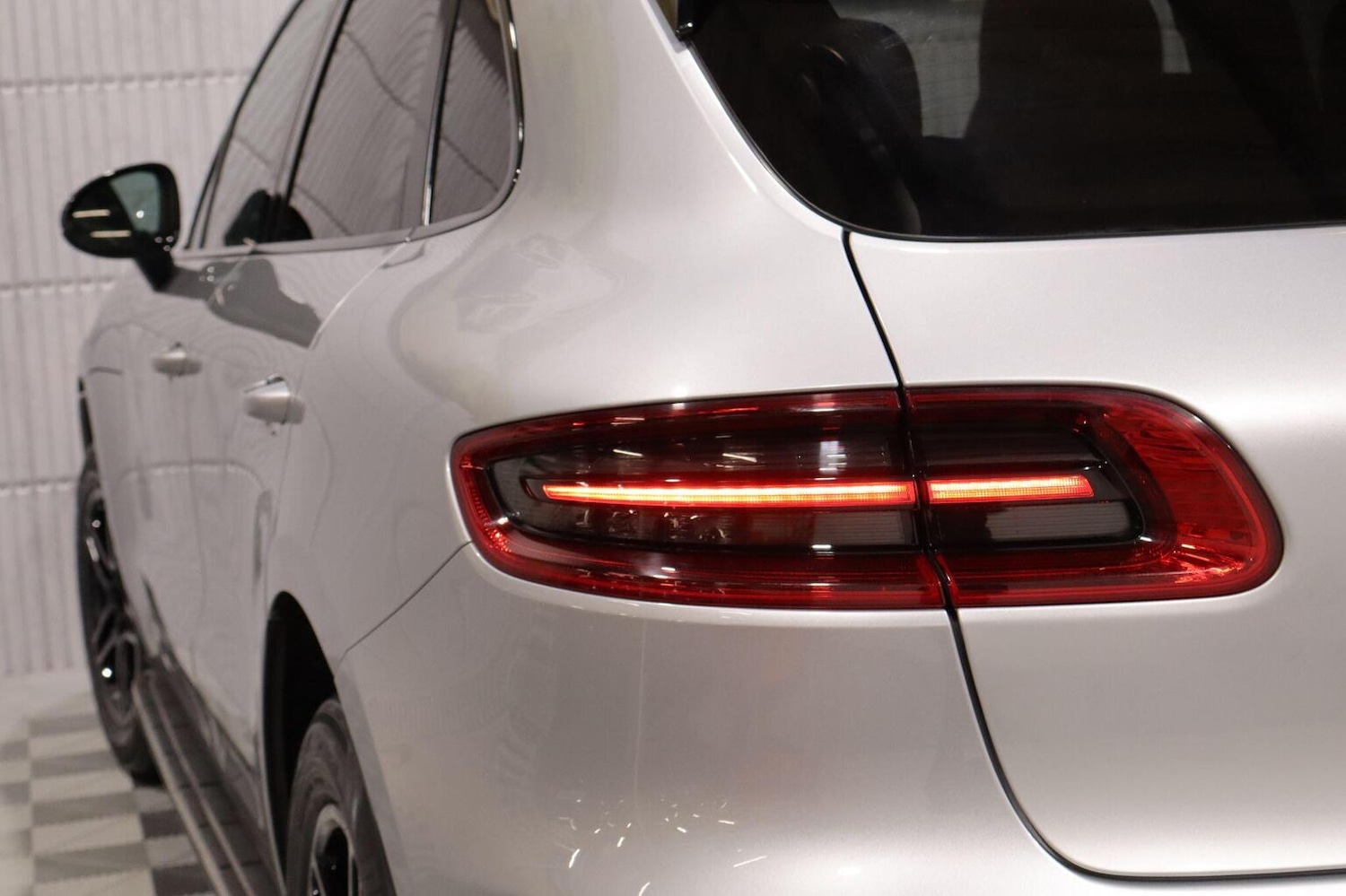 Used Porsche Macan 2014 for sale - 76510893: Photo 88