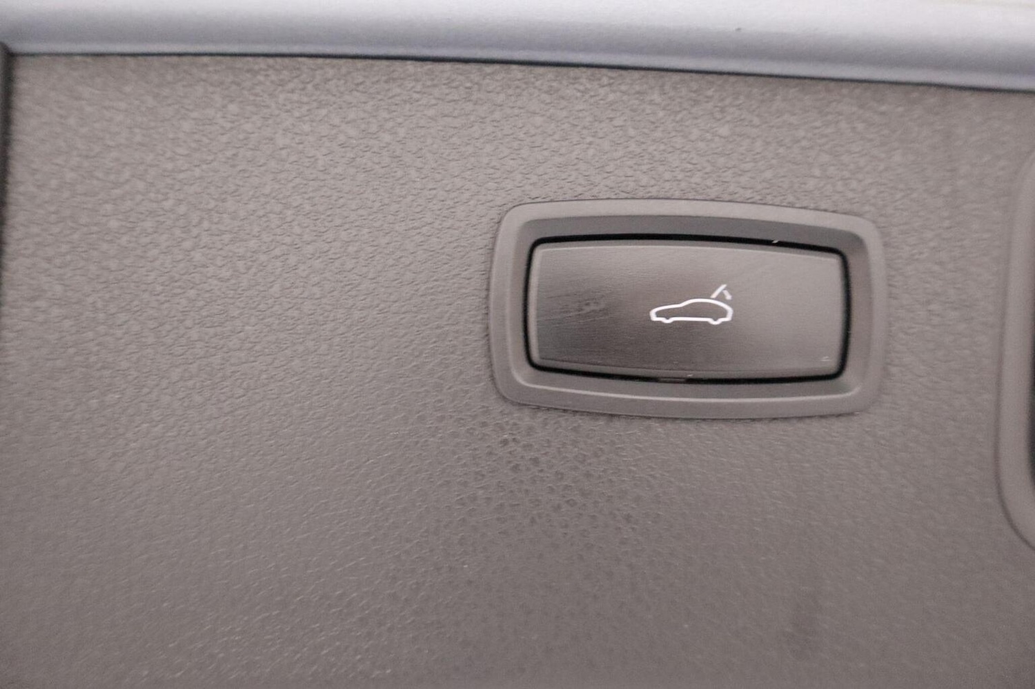 Used Porsche Macan 2014 for sale - 76510893: Photo 93