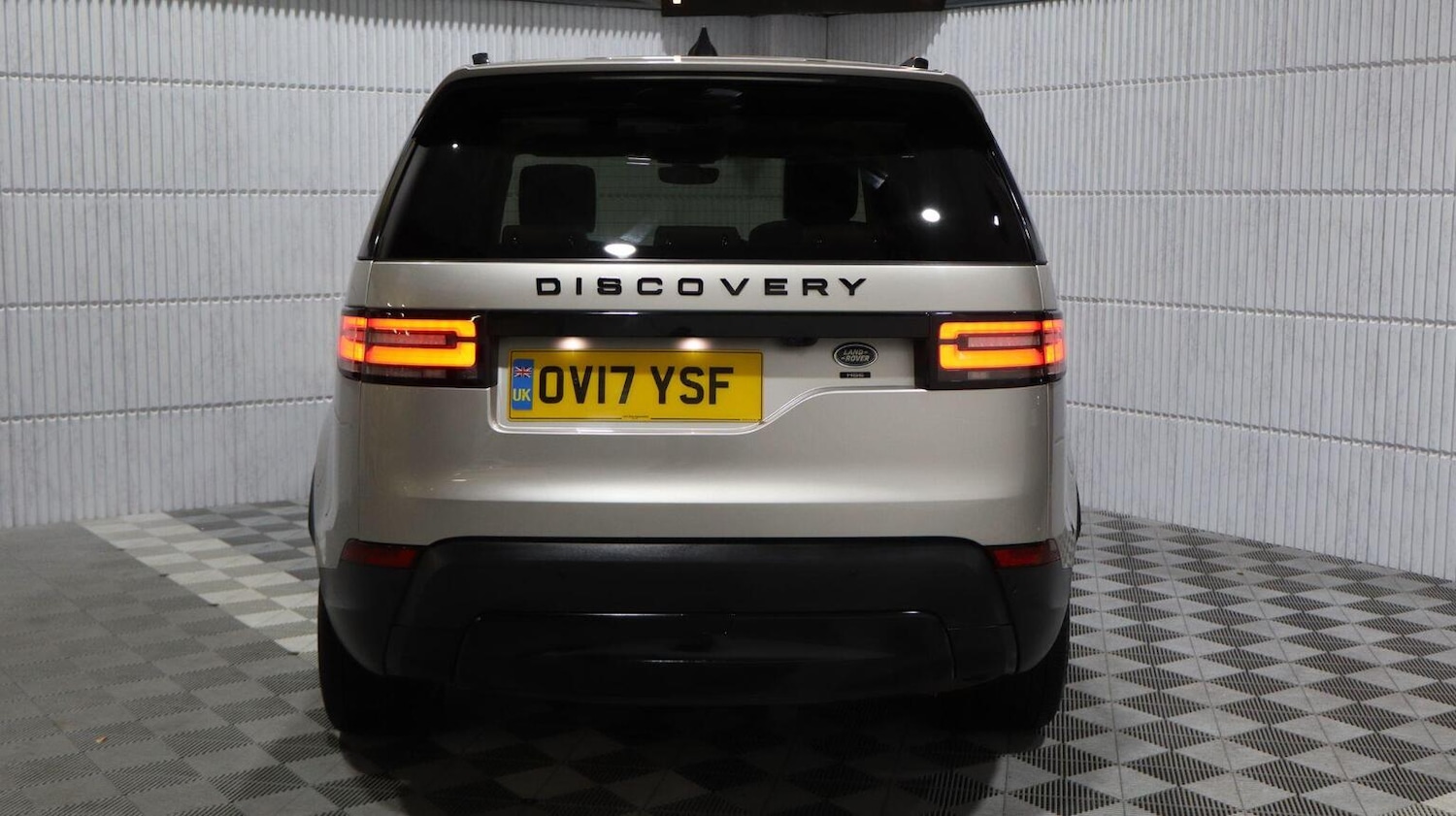 Used Land Rover Discovery 2017 for sale - 77807090: Photo 20