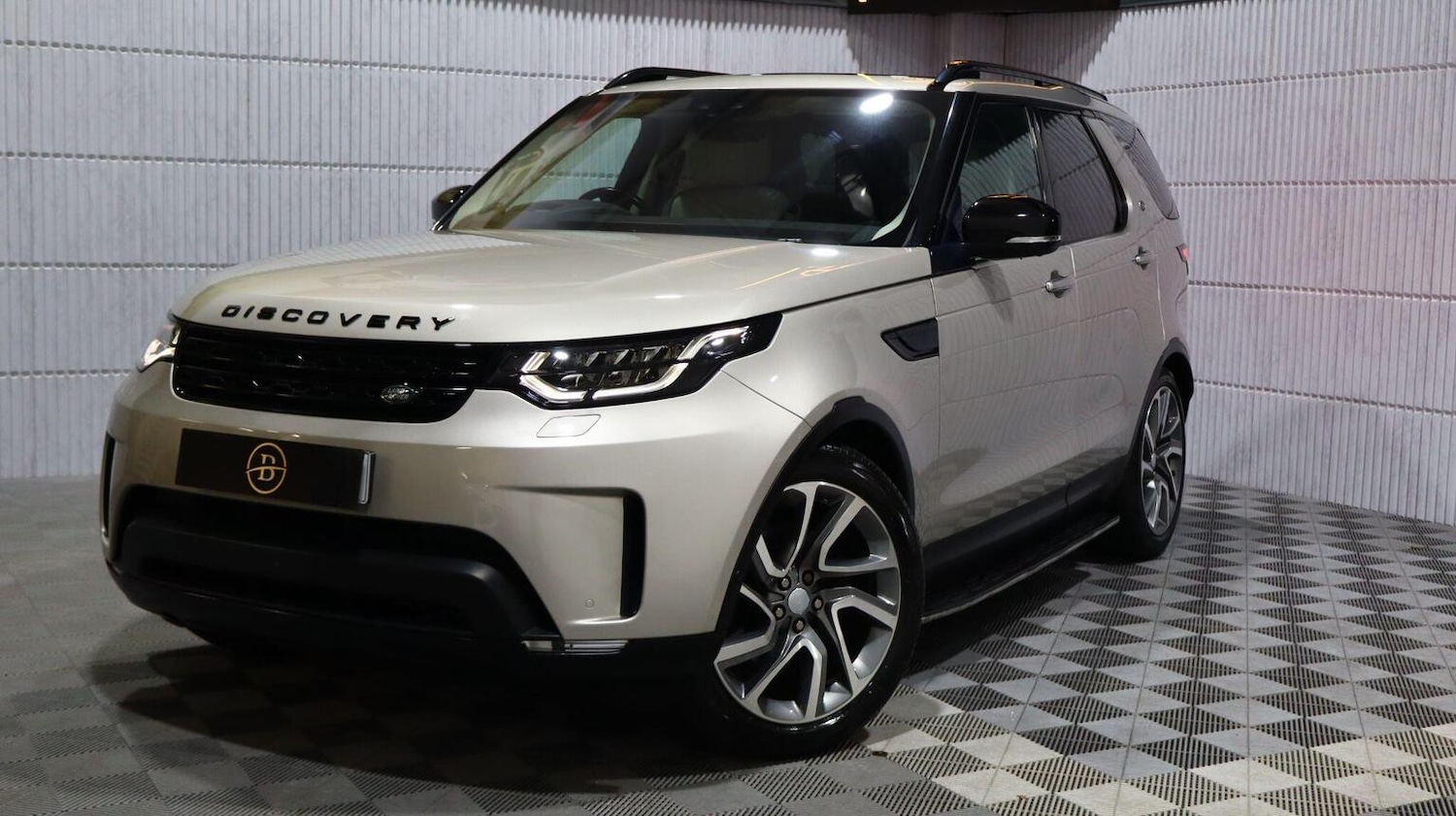Used Land Rover Discovery 2017 for sale - 77807090: Photo 23