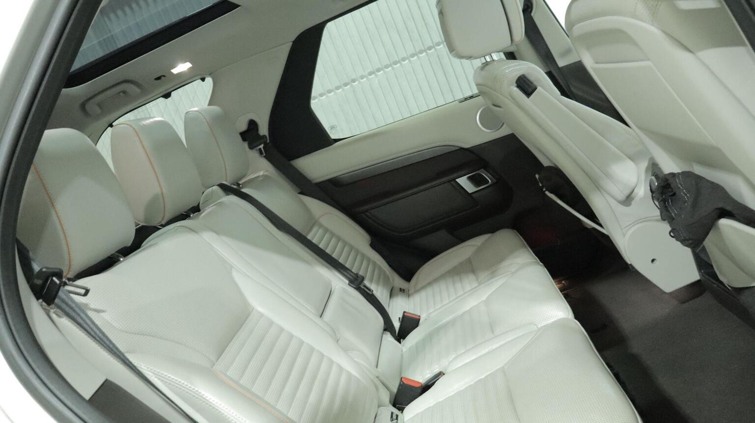 Used Land Rover Discovery 2017 for sale - 77807090: Photo 29