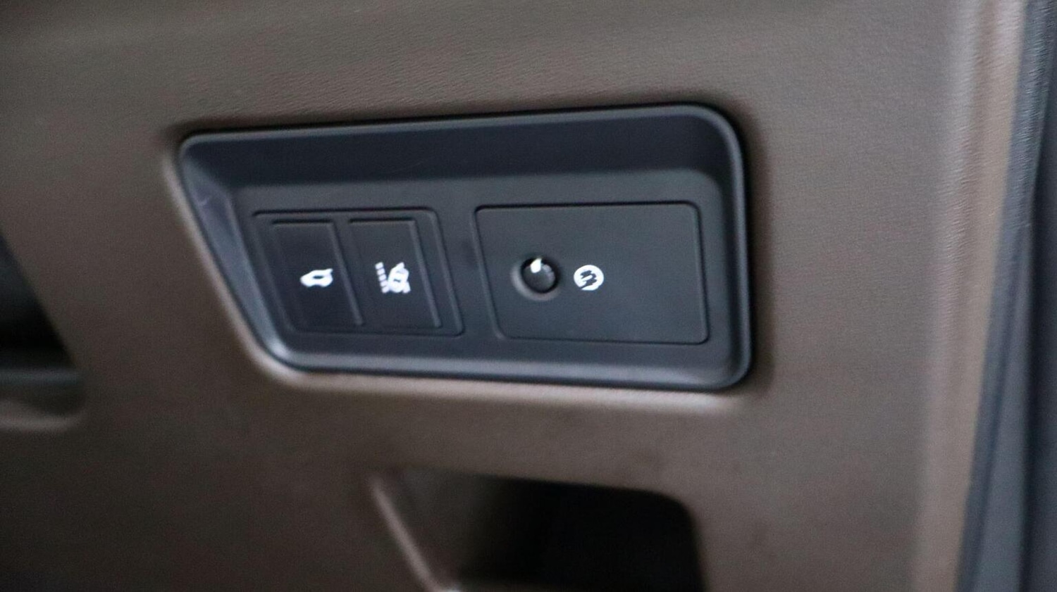 Used Land Rover Discovery 2017 for sale - 77807090: Photo 34