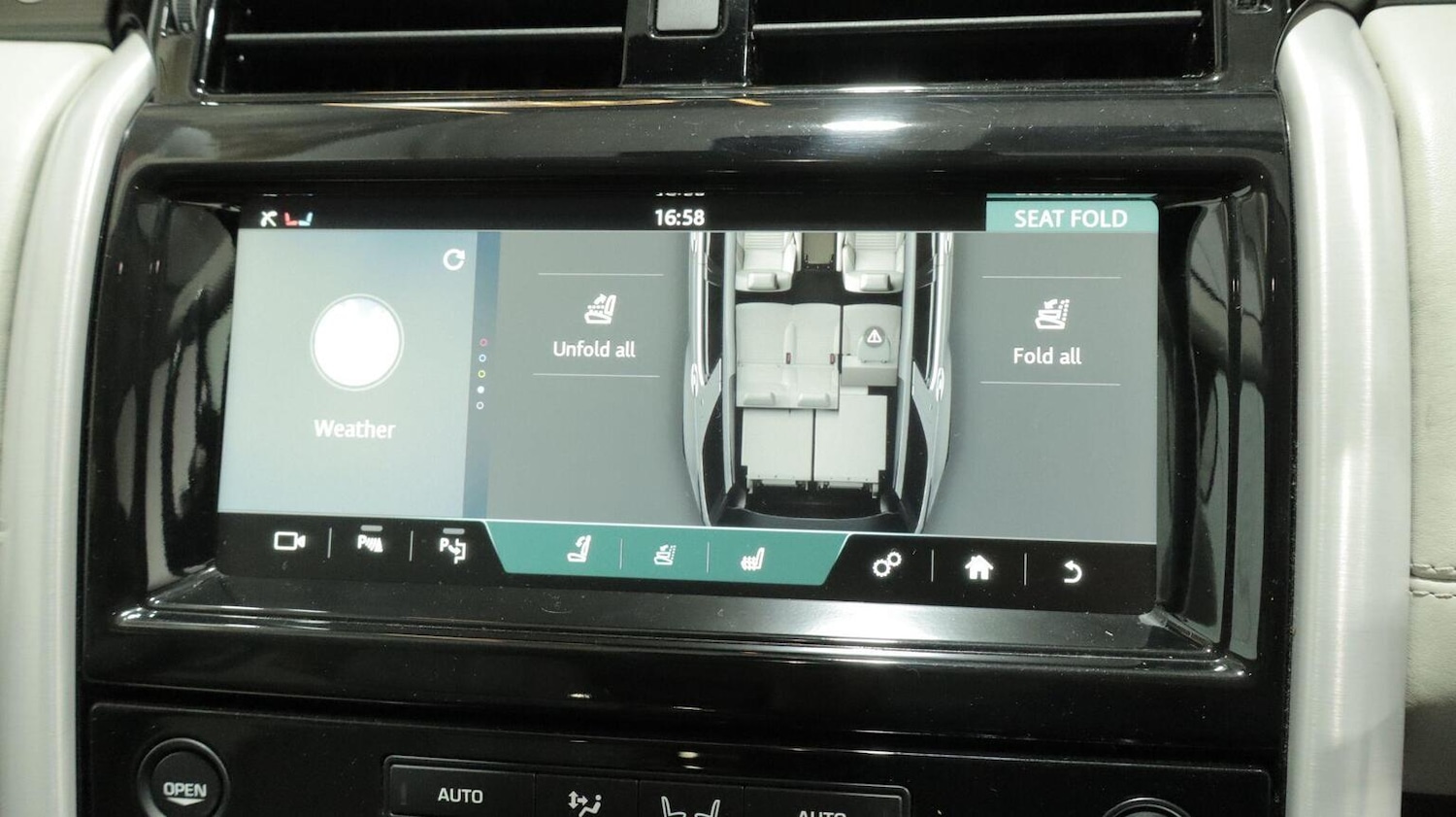 Used Land Rover Discovery 2017 for sale - 77807090: Photo 50