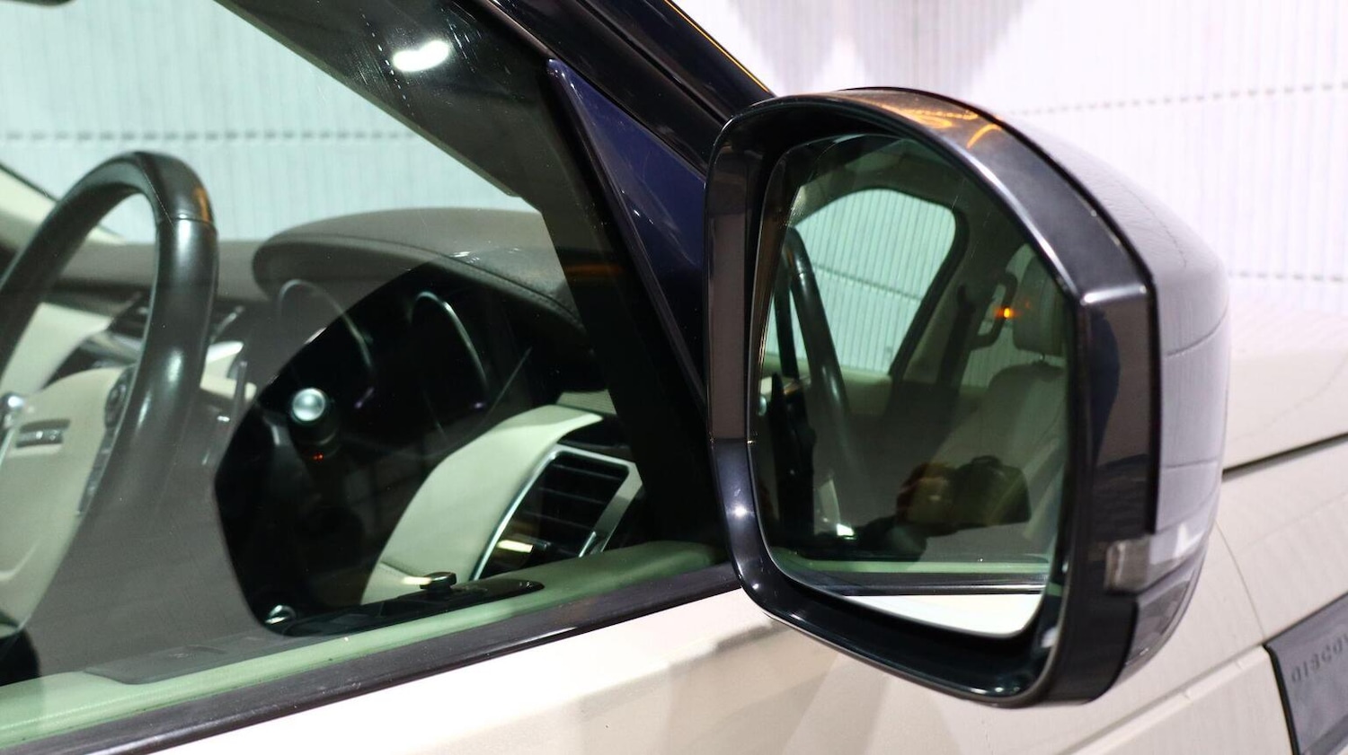 Used Land Rover Discovery 2017 for sale - 77807090: Photo 58