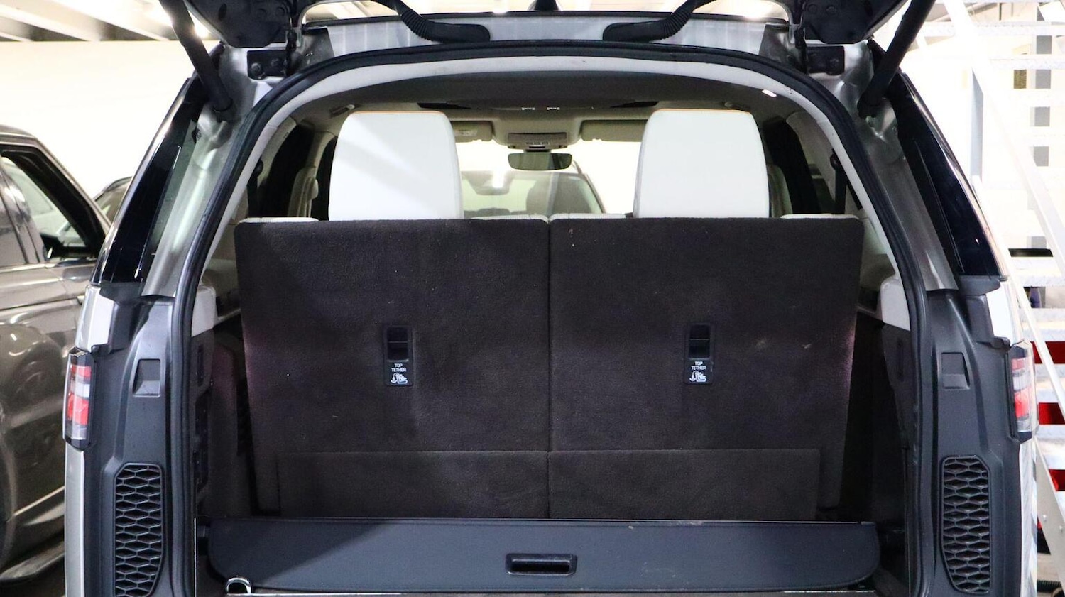 Used Land Rover Discovery 2017 for sale - 77807090: Photo 62