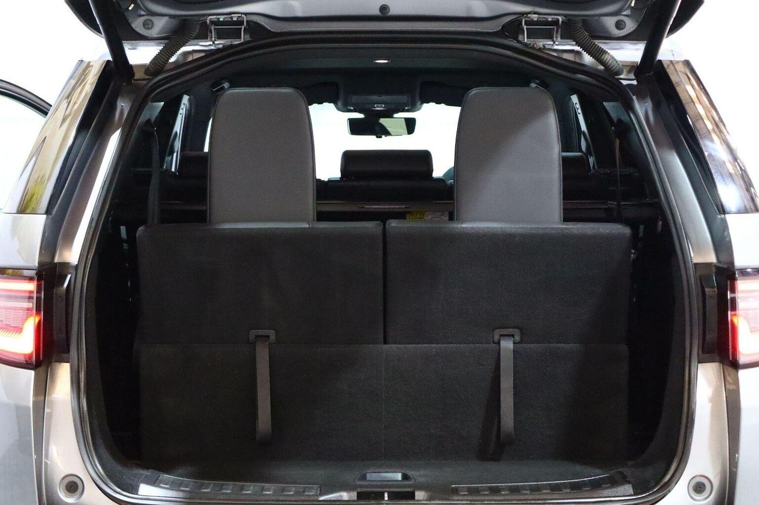 Used Land Rover Discovery Sport 2021 for sale - 76211774: Photo 88